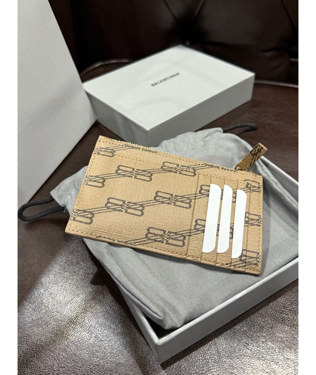 BALENCIAGA Бежевый кардхолдер, фото 3