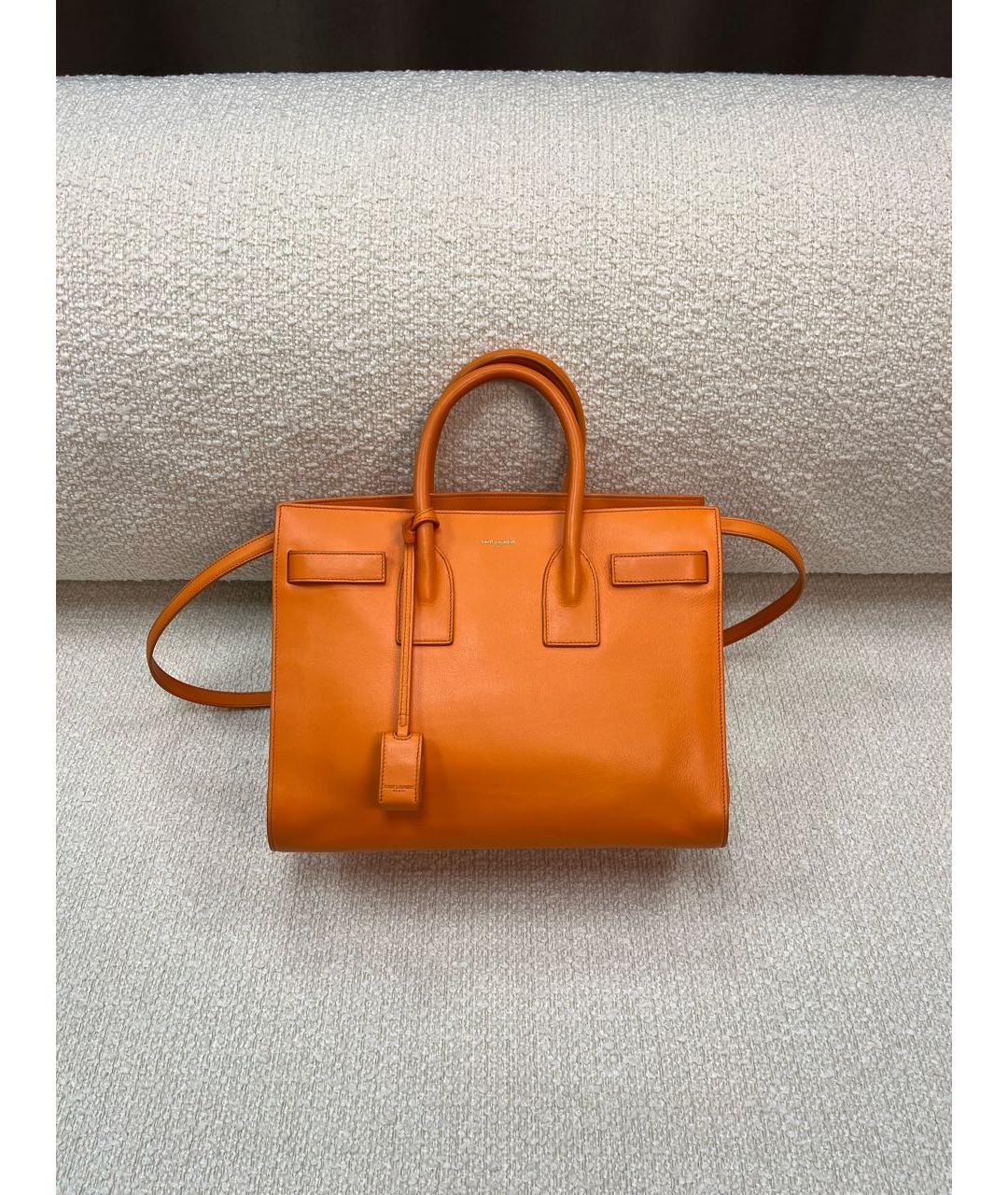 SAINT LAURENT Оранжевая кожаная сумка с короткими ручками, фото 9