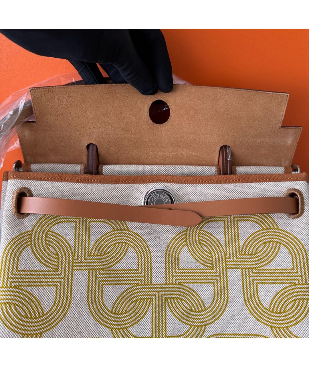 HERMES Бежевая кожаная сумка через плечо, фото 4