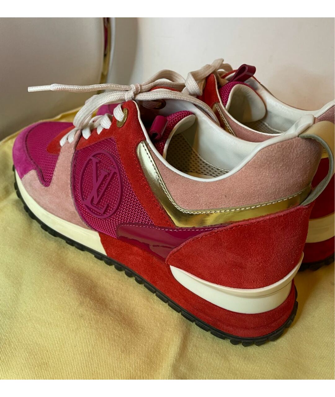 LOUIS VUITTON PRE-OWNED Розовые замшевые кроссовки, фото 5