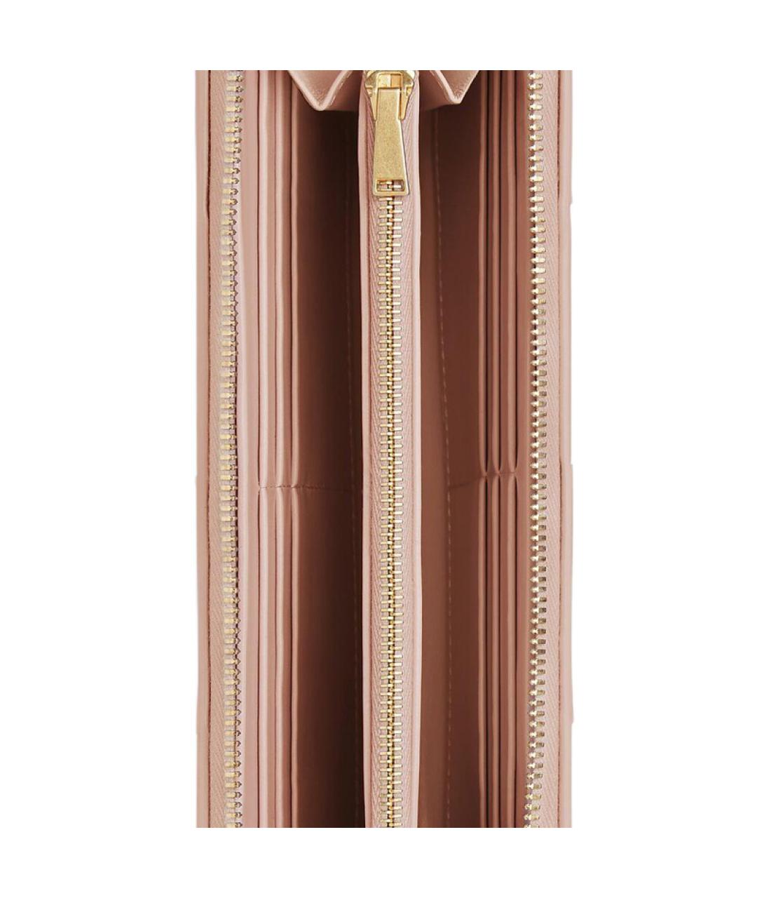 BOTTEGA VENETA Розовый кожаный кошелек, фото 4