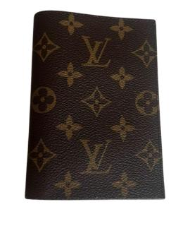 LOUIS VUITTON Обложка/футляр