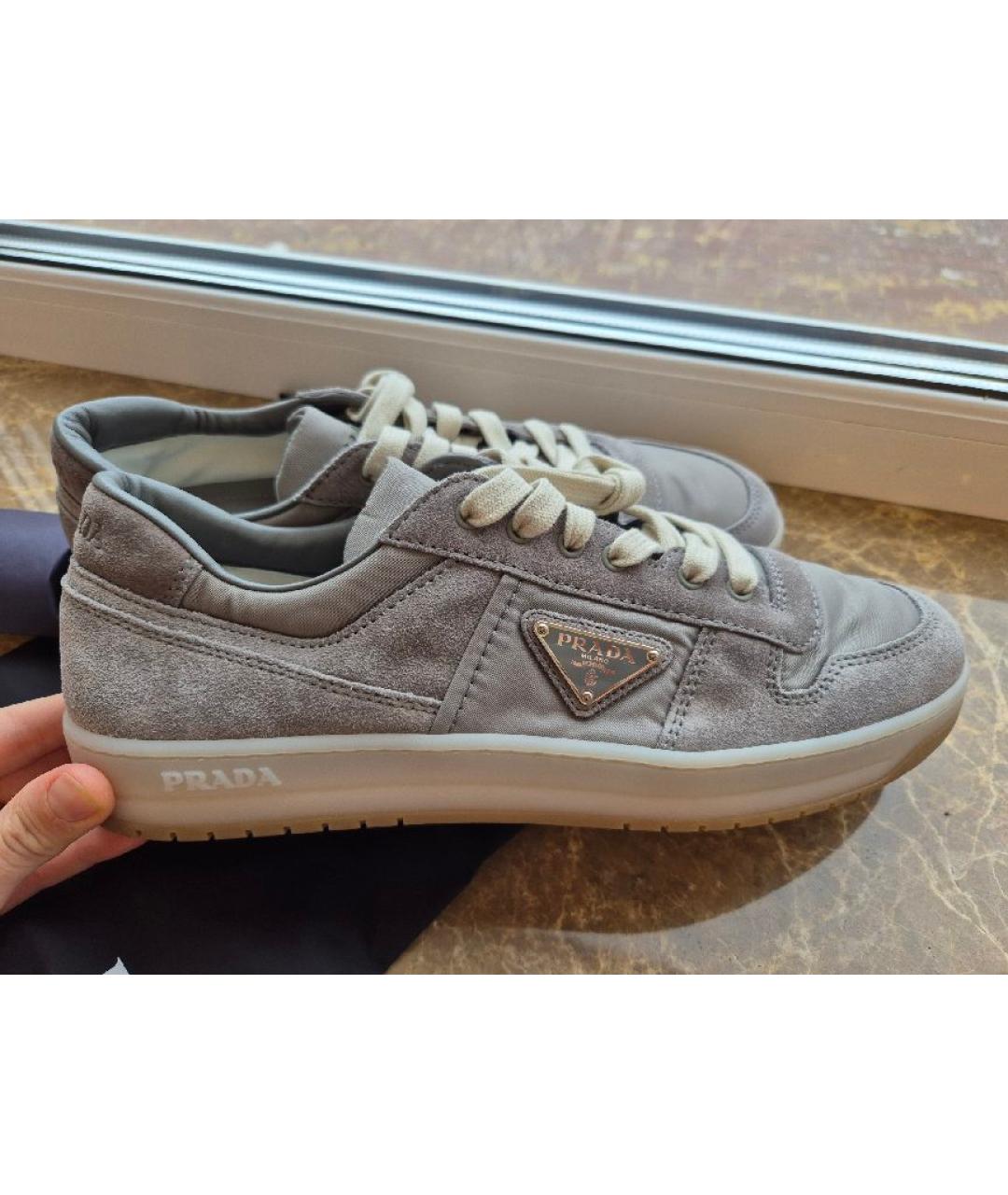 PRADA Серые замшевые низкие кроссовки / кеды, фото 9
