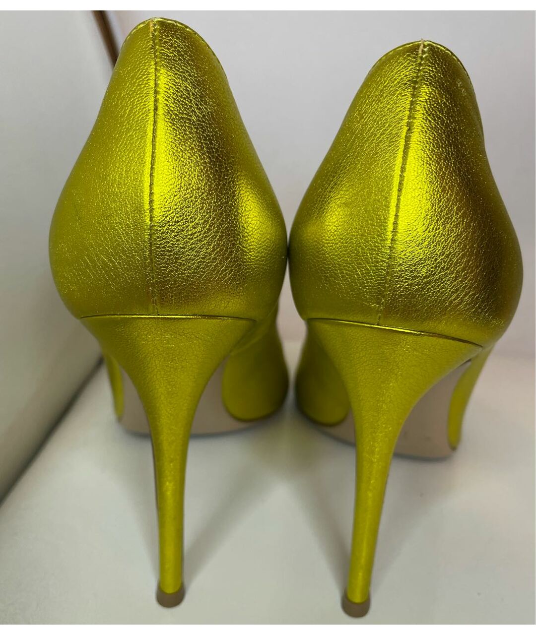 GIANVITO ROSSI Золотые кожаные туфли, фото 4