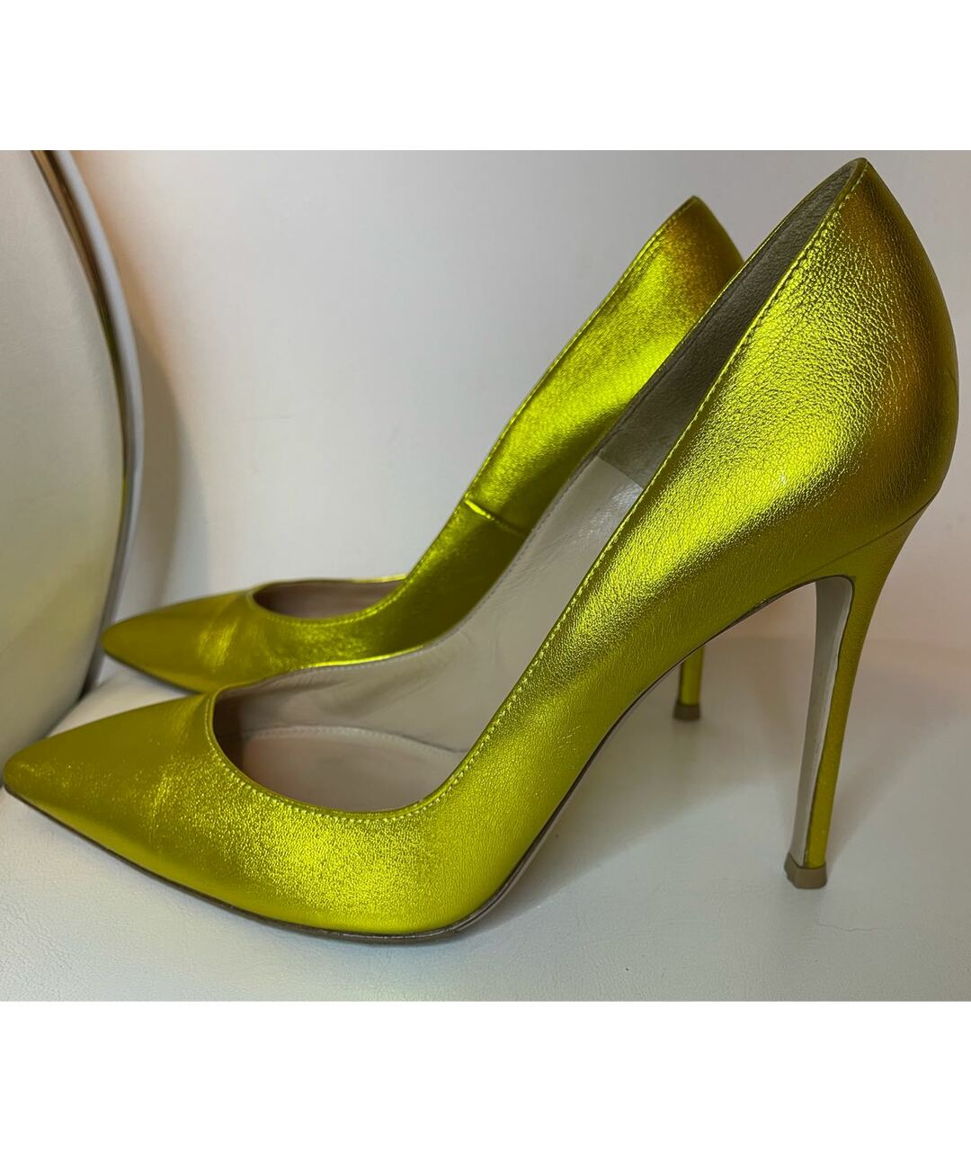 GIANVITO ROSSI Золотые кожаные туфли, фото 6