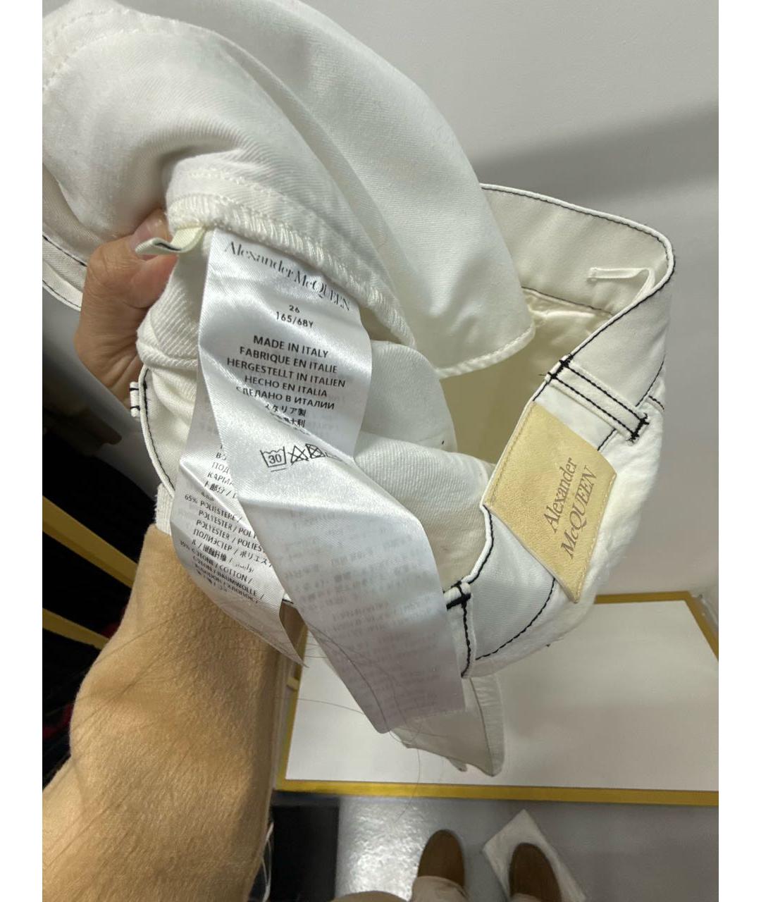 ALEXANDER MCQUEEN Белые хлопко-полиэстеровые прямые джинсы, фото 4