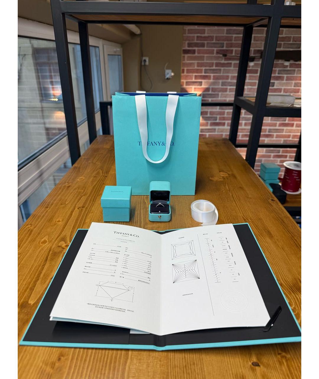 TIFFANY&CO Белое платиновое кольцо, фото 4