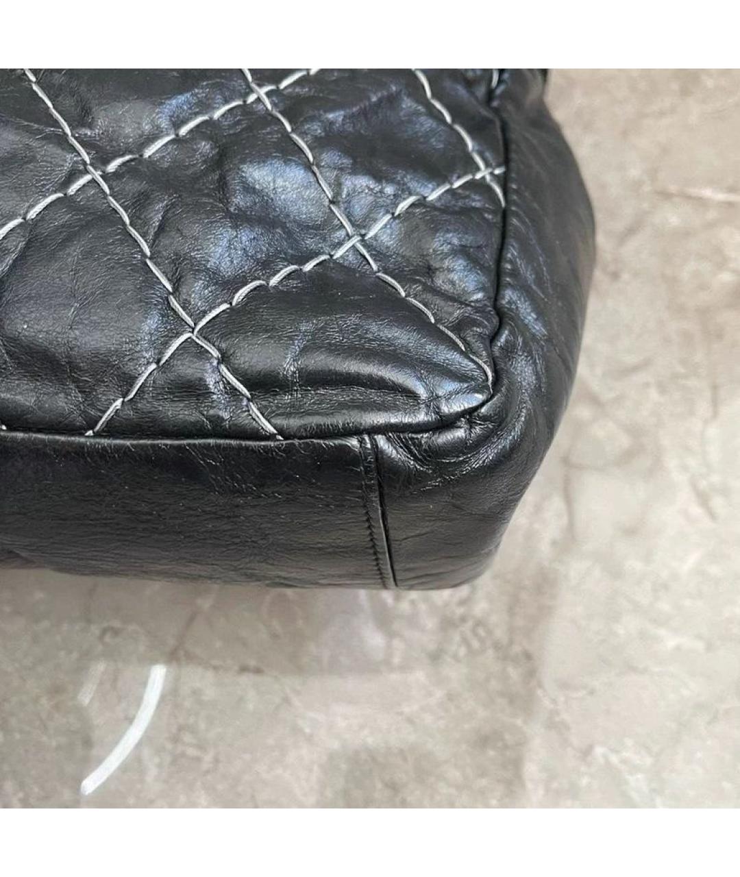 CHANEL Черная кожаная сумка через плечо, фото 2