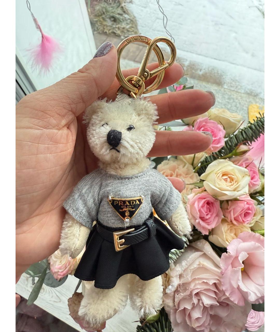 PRADA Серый брелок, фото 5