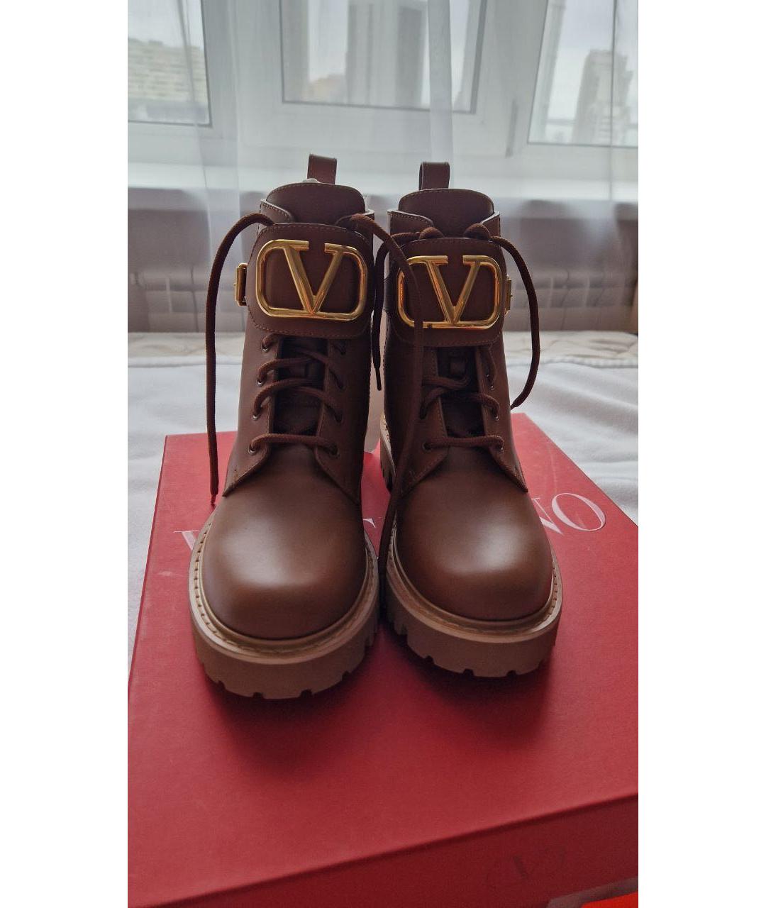 VALENTINO Коричневые кожаные ботинки, фото 3