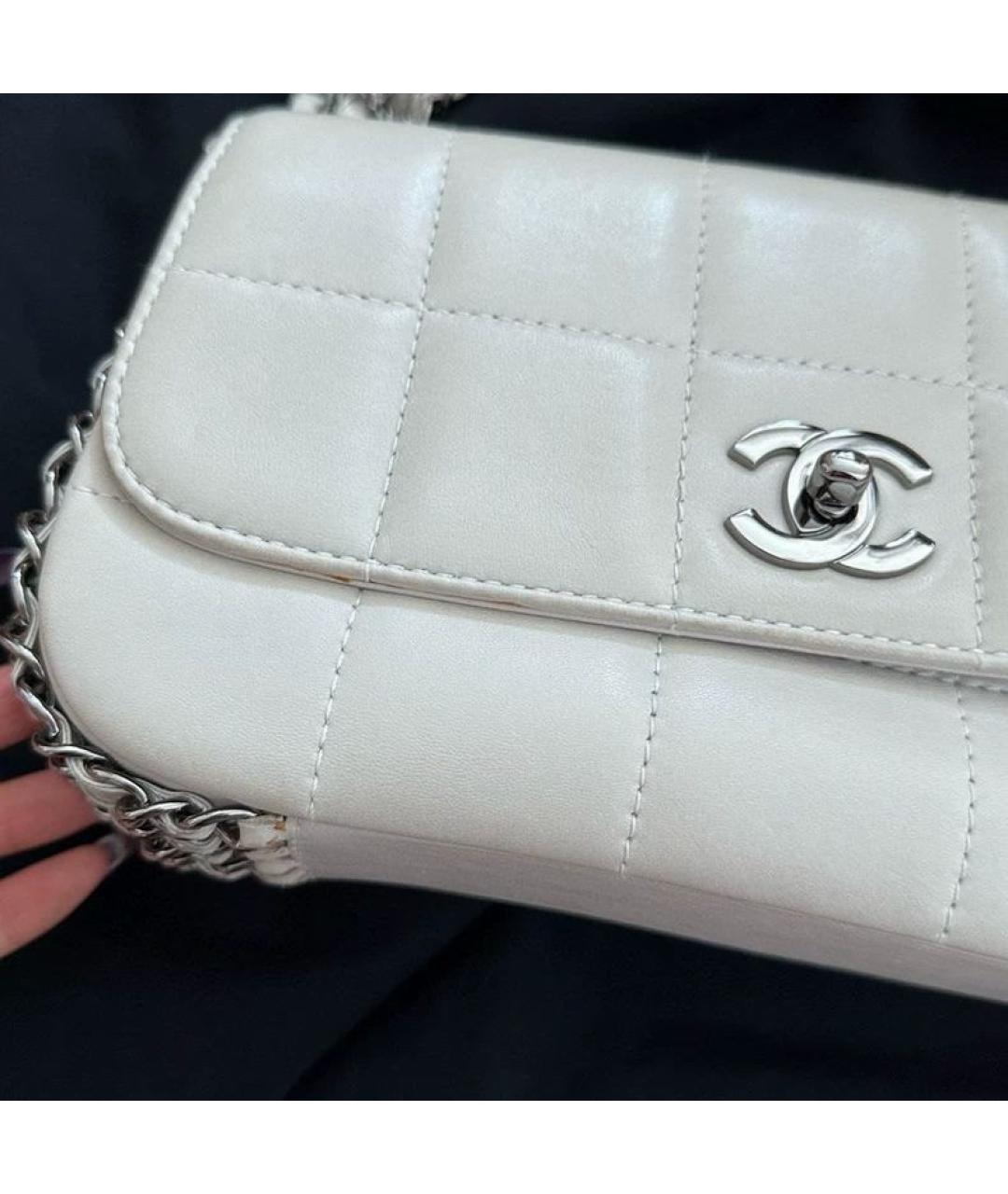 CHANEL Белая кожаная сумка через плечо, фото 6