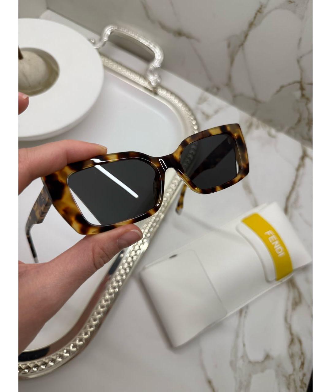 FENDI Коричневые пластиковые солнцезащитные очки, фото 3