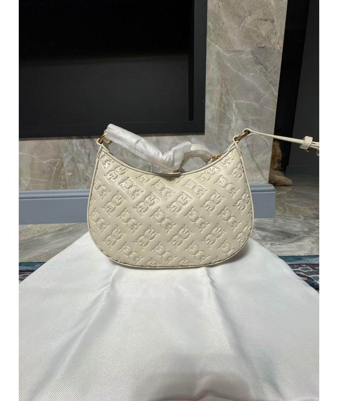 PINKO Бежевая кожаная сумка с короткими ручками, фото 3