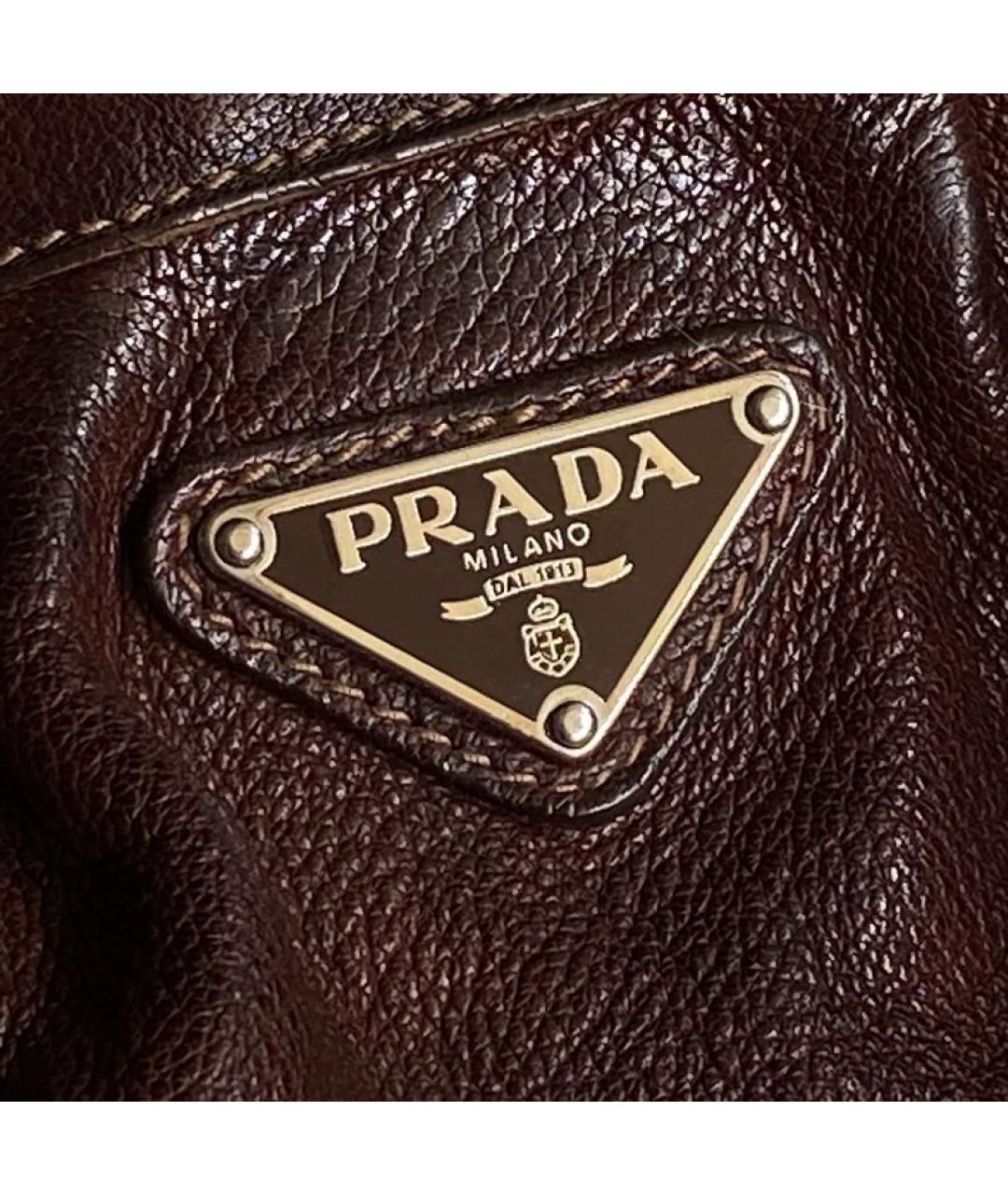 PRADA Коричневая кожаная сумка с короткими ручками, фото 3