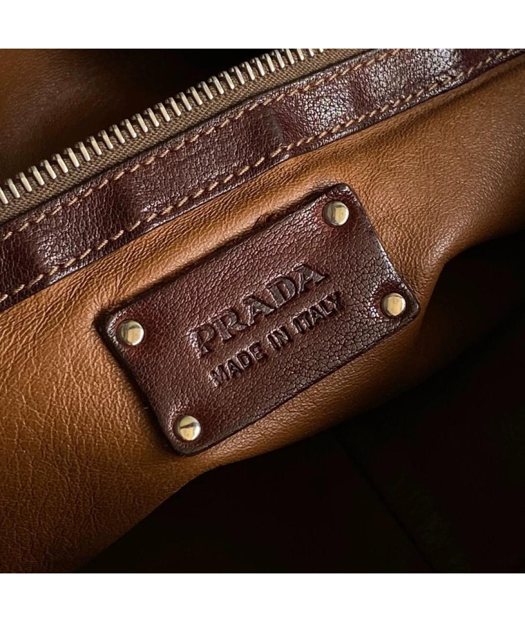 PRADA Коричневая кожаная сумка с короткими ручками, фото 5
