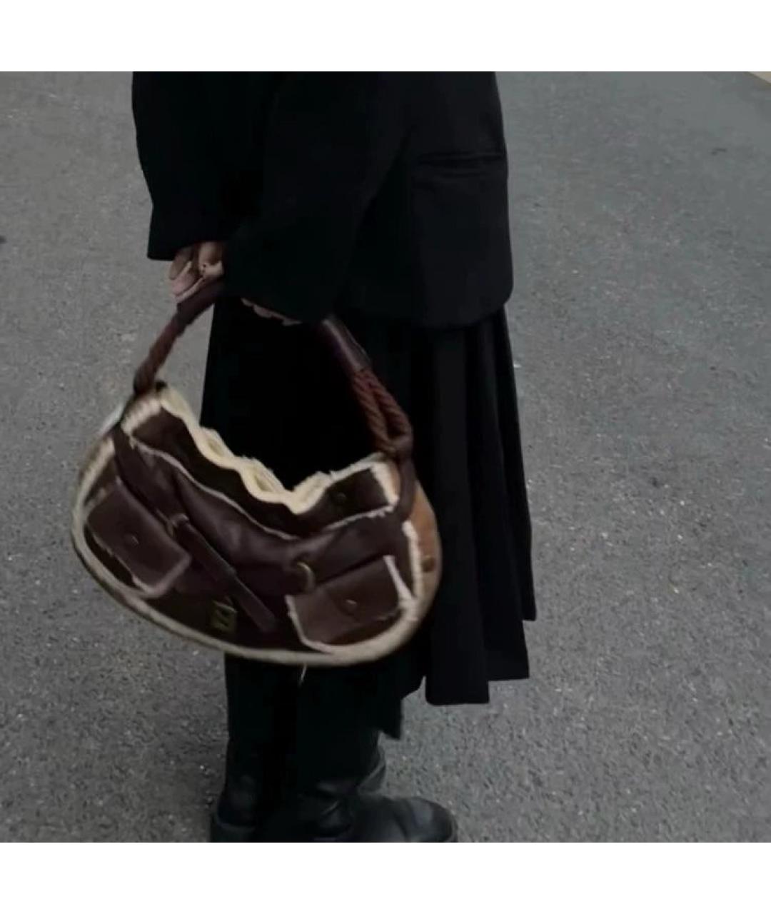 FENDI Бордовая кожаная сумка с короткими ручками, фото 2