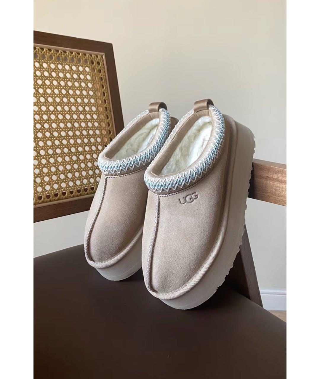 UGG AUSTRALIA Бежевые замшевые сабо, фото 8