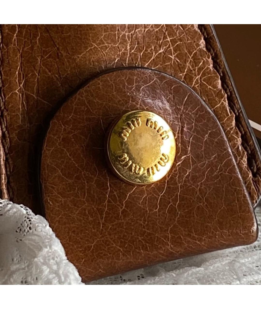 MIU MIU Коричневая кожаная сумка с короткими ручками, фото 3