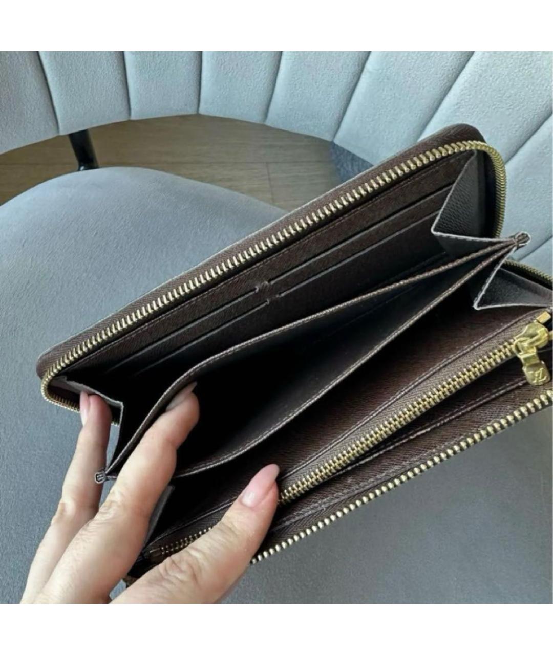 LOUIS VUITTON Коричневый кошелек, фото 5