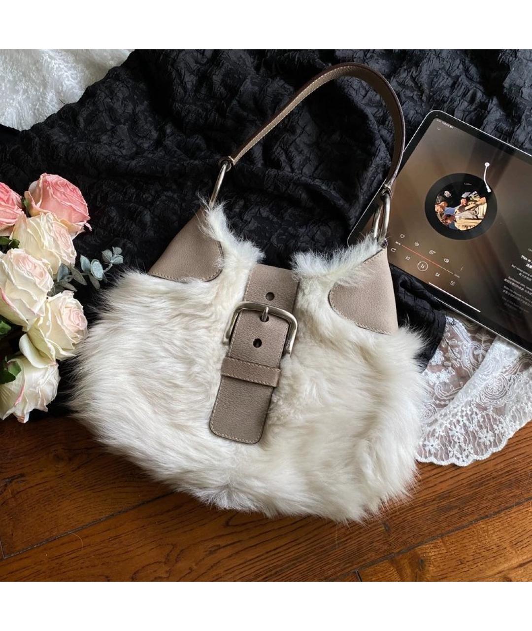 PRADA Белая меховая сумка с короткими ручками, фото 7