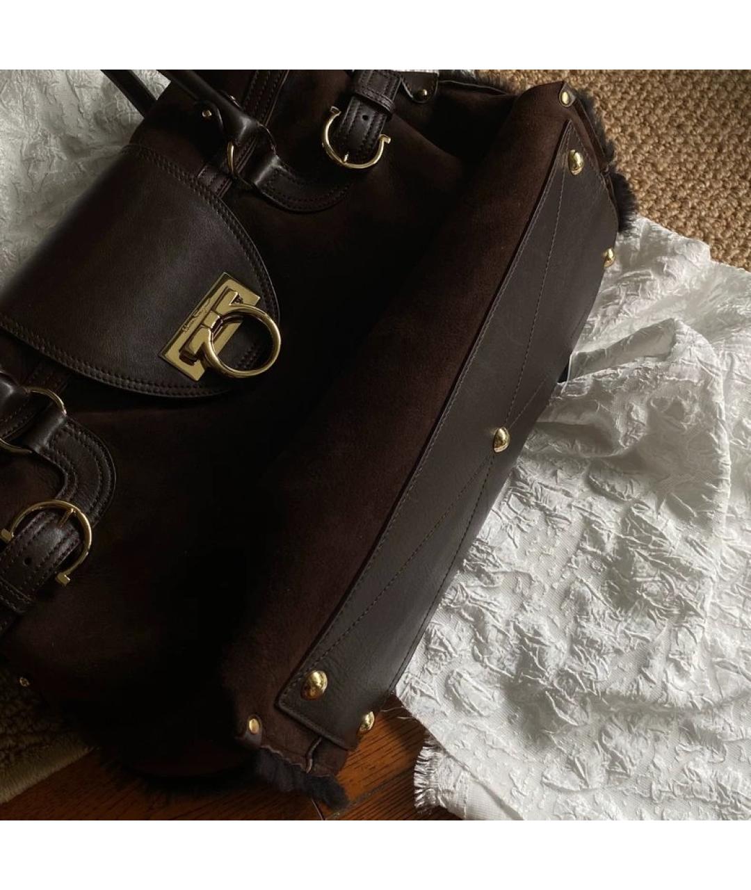 FERRAGAMO Коричневая замшевая сумка с короткими ручками, фото 2