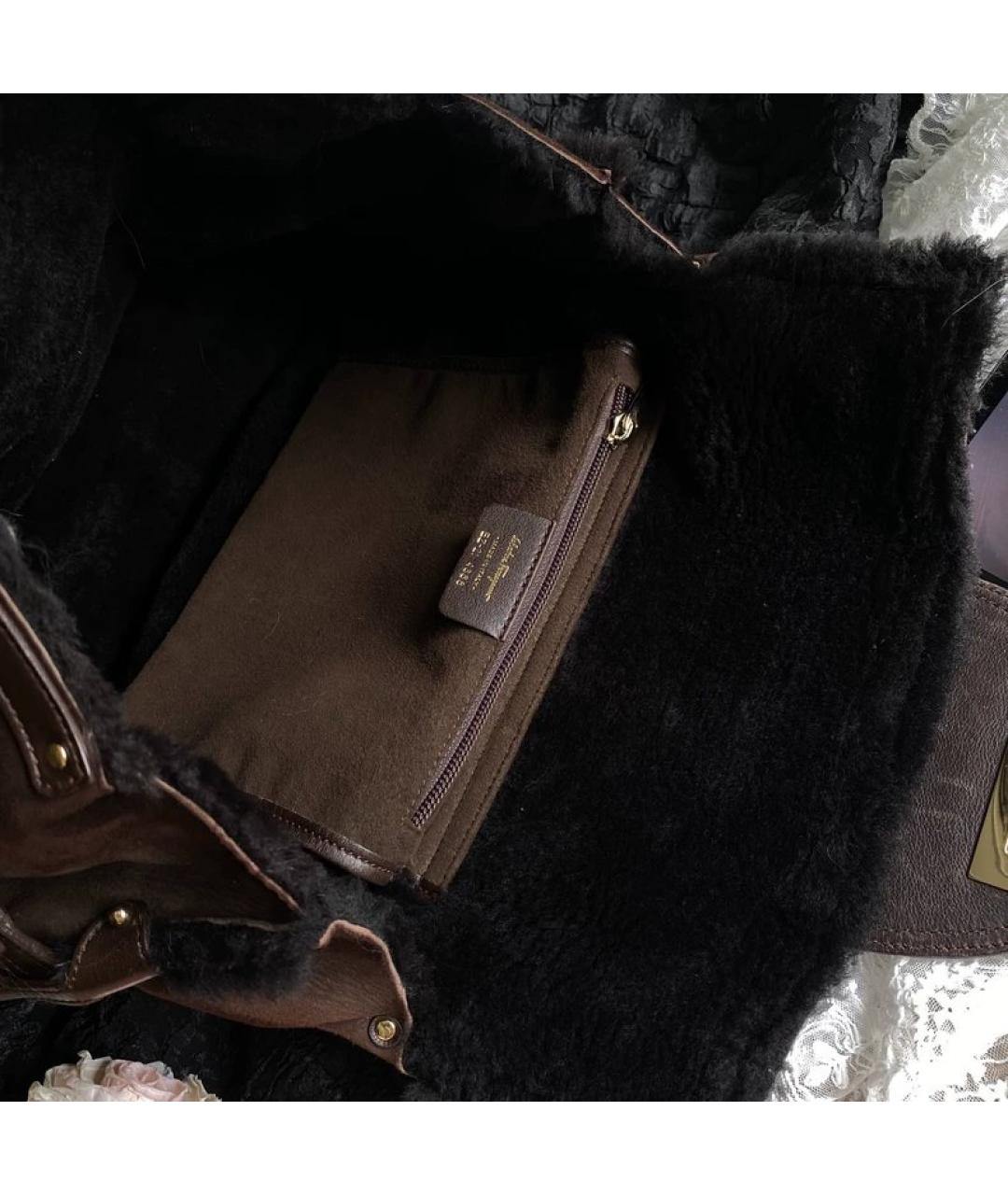 FERRAGAMO Коричневая замшевая сумка с короткими ручками, фото 8