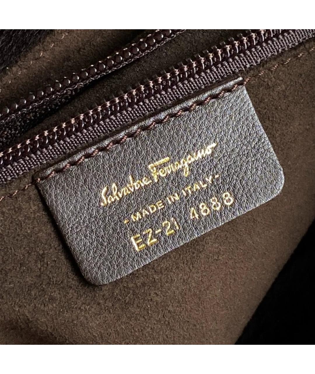 FERRAGAMO Коричневая замшевая сумка с короткими ручками, фото 6