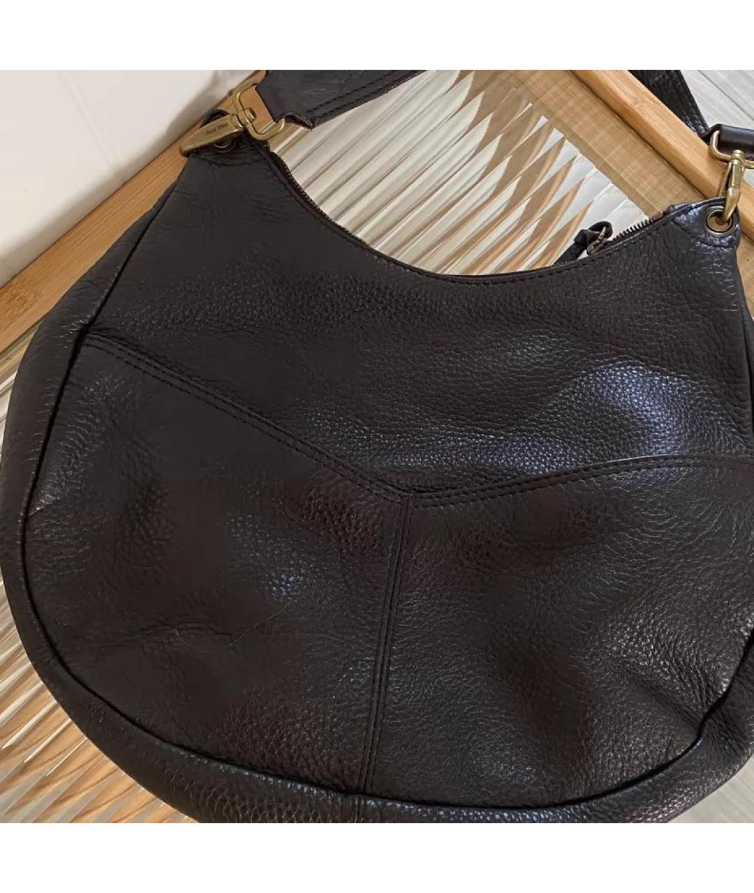 MIU MIU Коричневая кожаная сумка с короткими ручками, фото 3