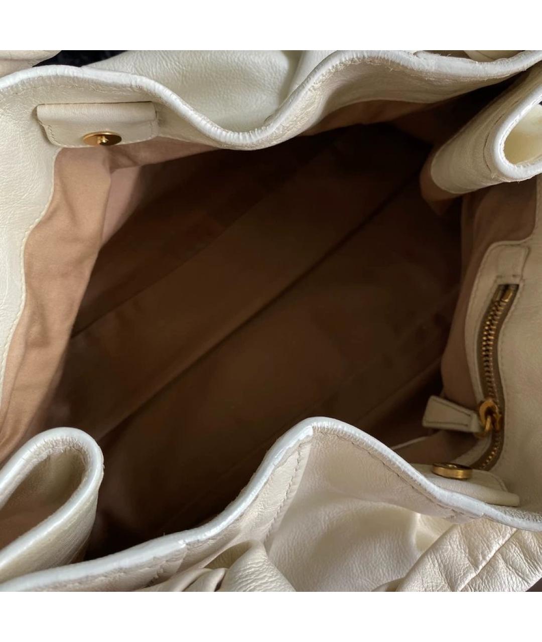MIU MIU Бежевая кожаная сумка с короткими ручками, фото 3