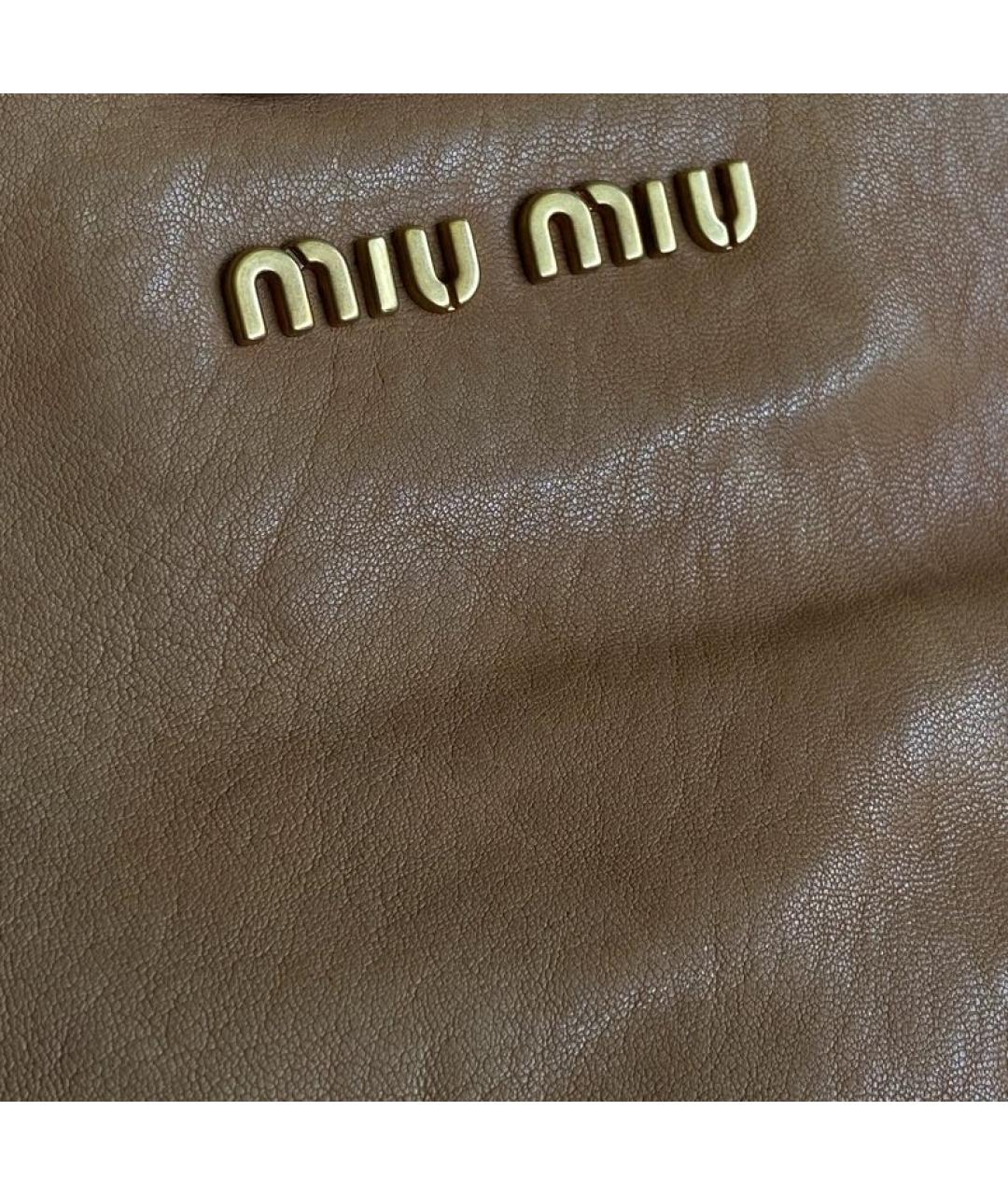 MIU MIU Коричневая кожаная сумка с короткими ручками, фото 6