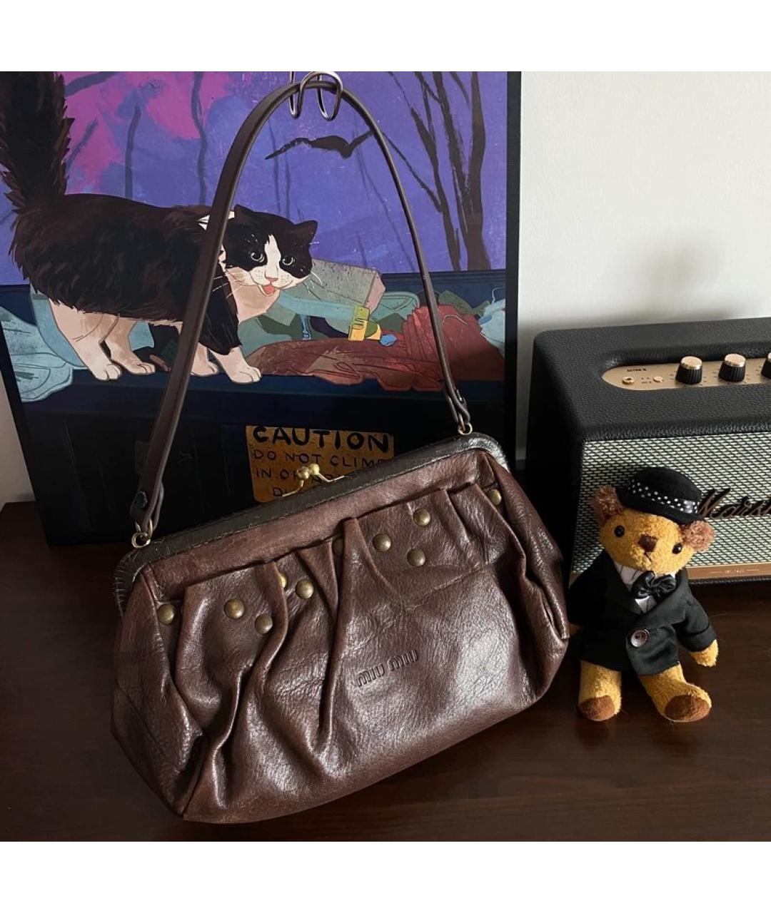 MIU MIU Коричневая кожаная сумка с короткими ручками, фото 5