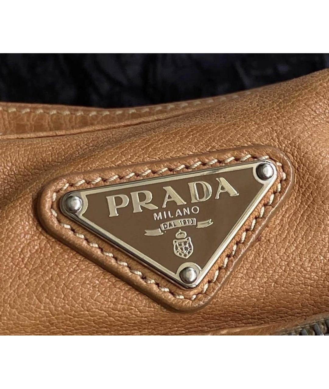PRADA Коричневая кожаная сумка с короткими ручками, фото 5
