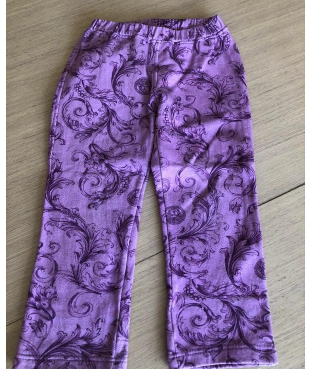 YOUNG VERSACE Фиолетовые хлопковые брюки и шорты, фото 7