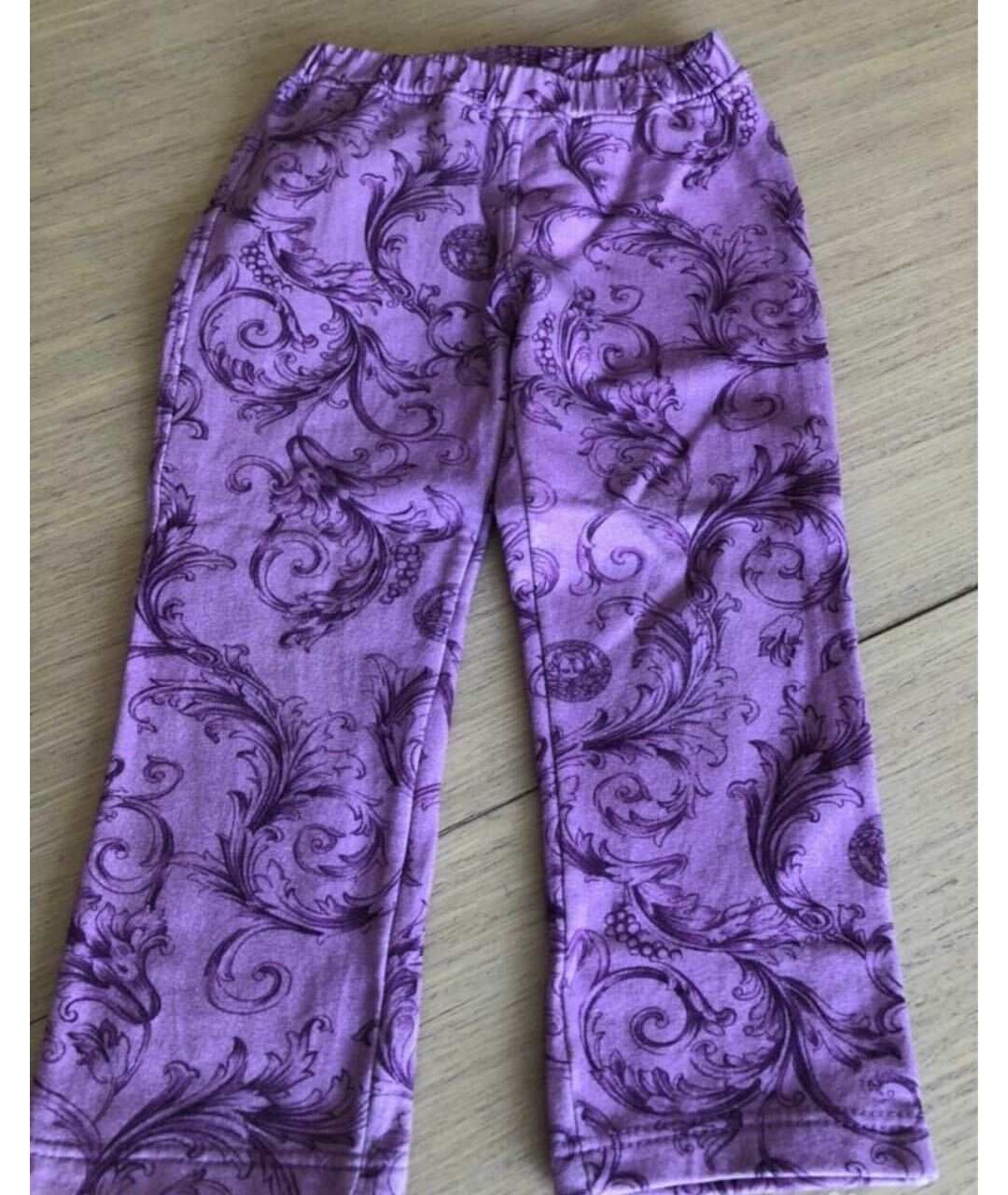 YOUNG VERSACE Фиолетовые хлопковые брюки и шорты, фото 2