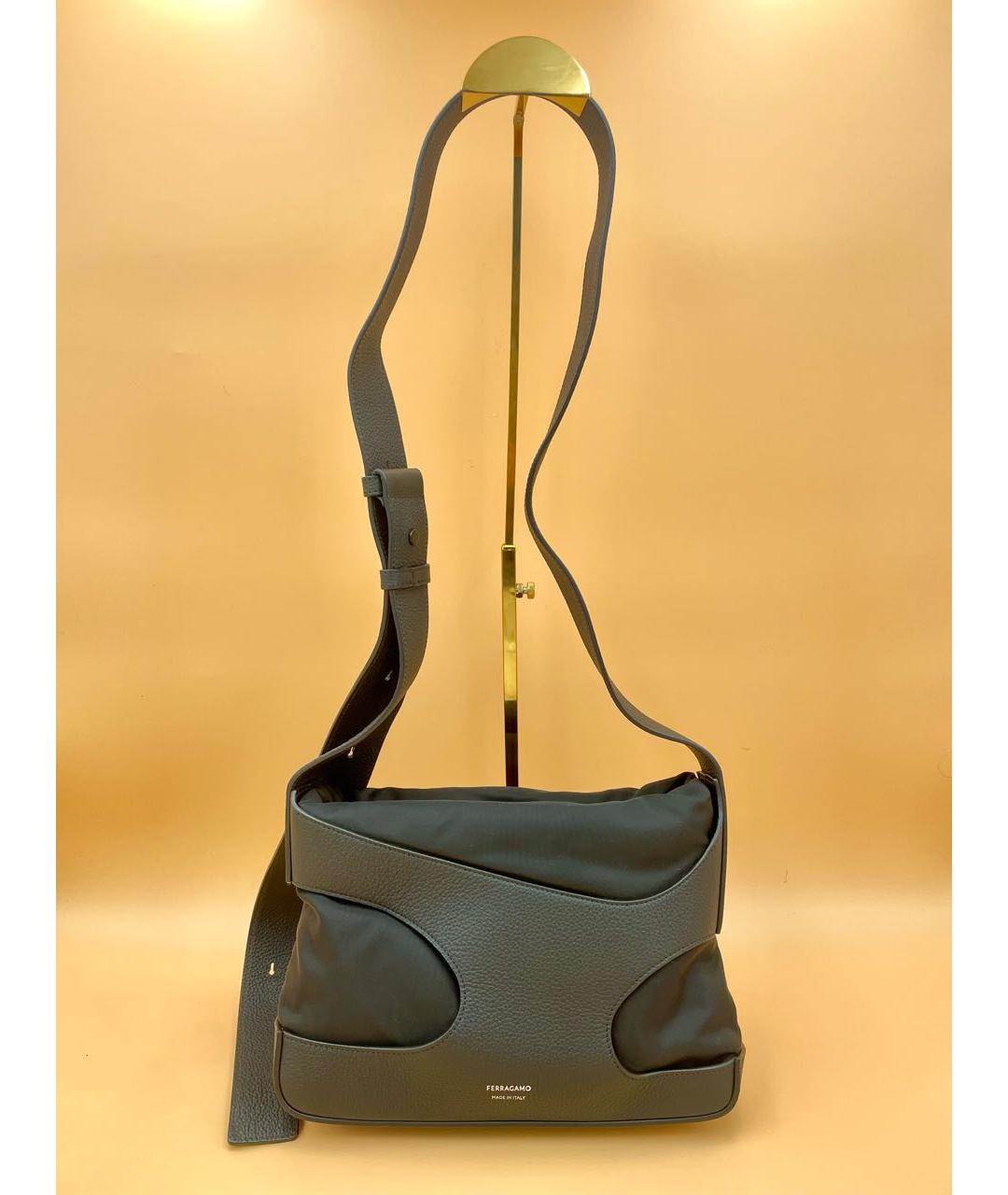 FERRAGAMO Черная кожаная сумка на плечо, фото 9