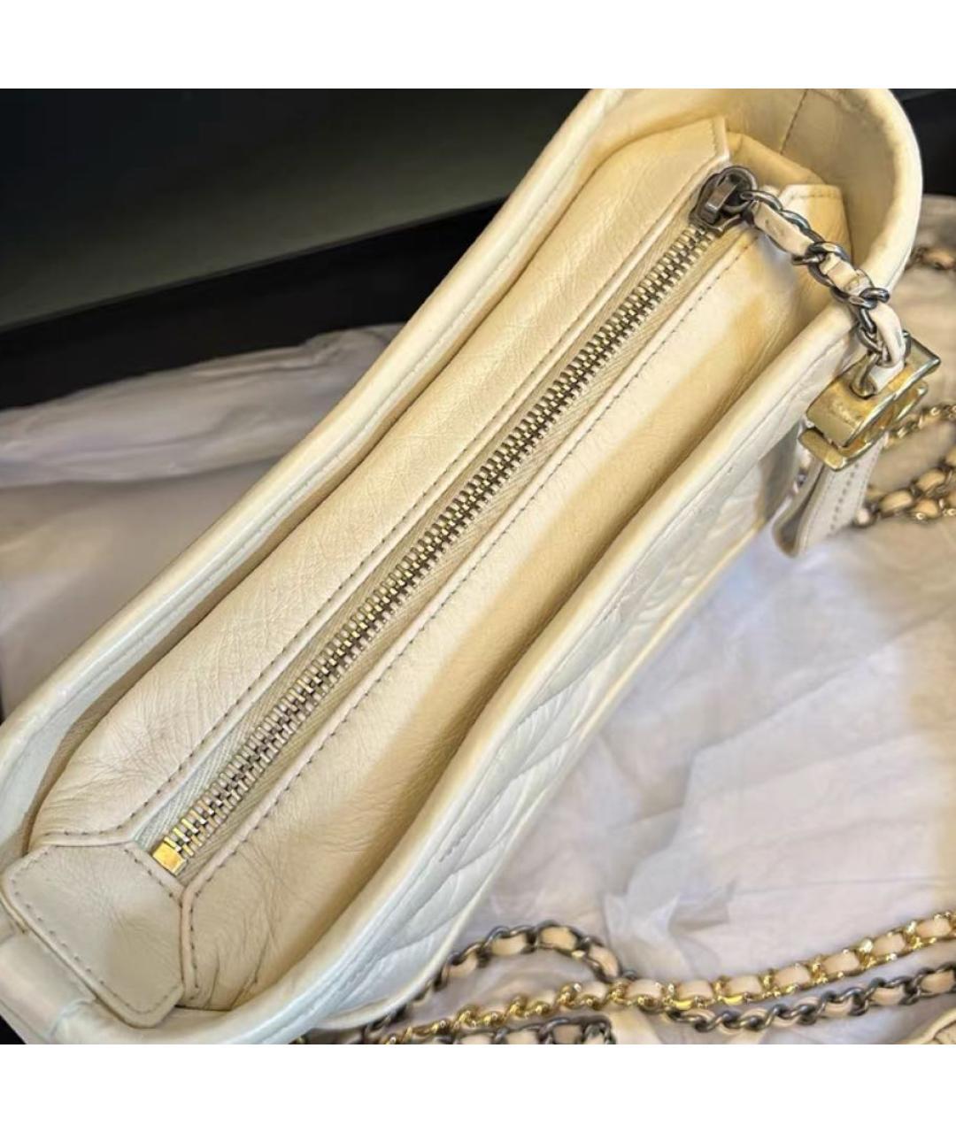 CHANEL Белая кожаная сумка через плечо, фото 3