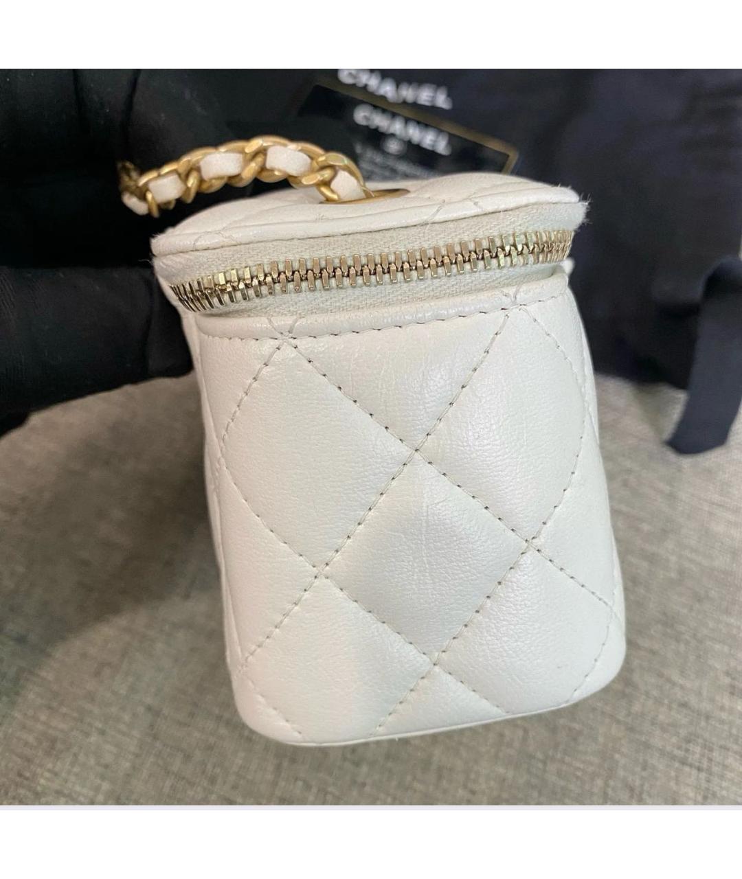 CHANEL Белая кожаная сумка через плечо, фото 3