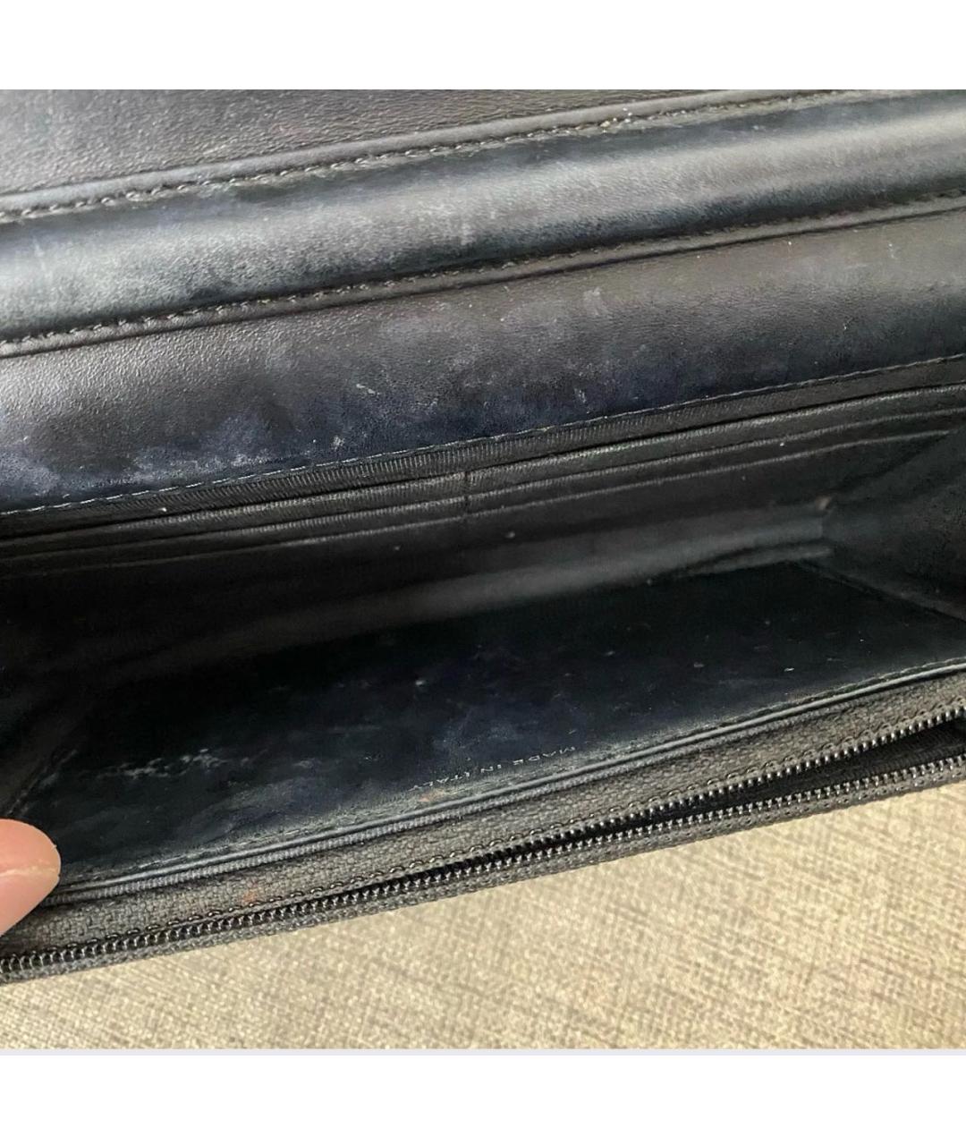 CHANEL Черная сумка через плечо из лакированной кожи, фото 4