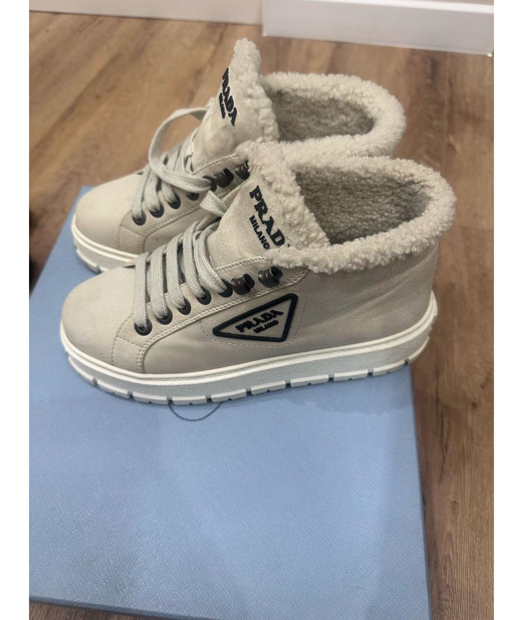 PRADA Серые замшевые ботинки, фото 5