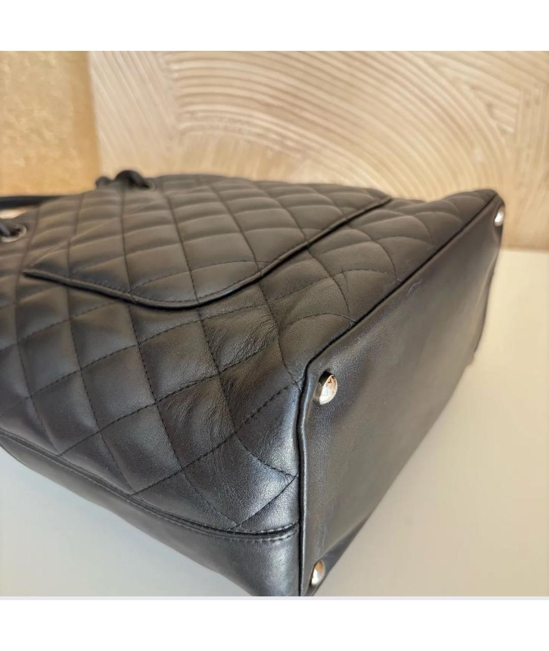 CHANEL Черная кожаная сумка с короткими ручками, фото 8