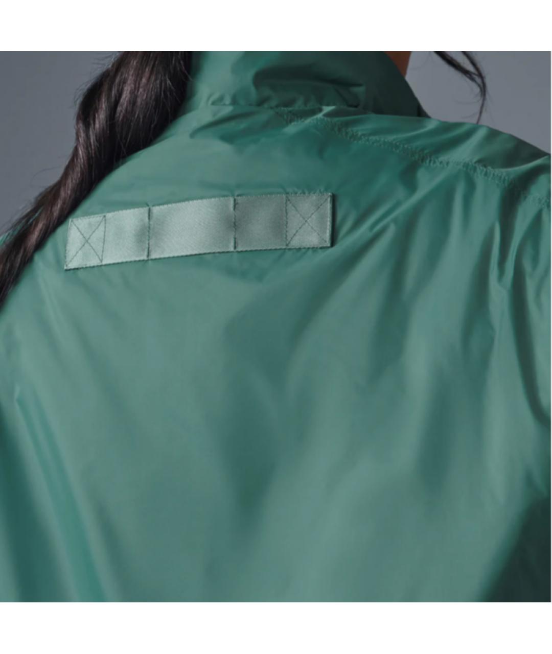 ALO YOGA Зеленая куртка, фото 3