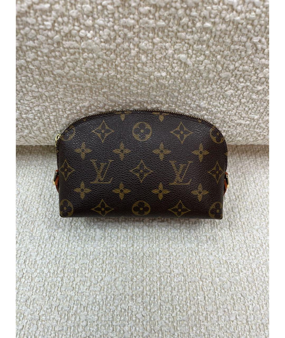 LOUIS VUITTON Коричневая косметичка, фото 8