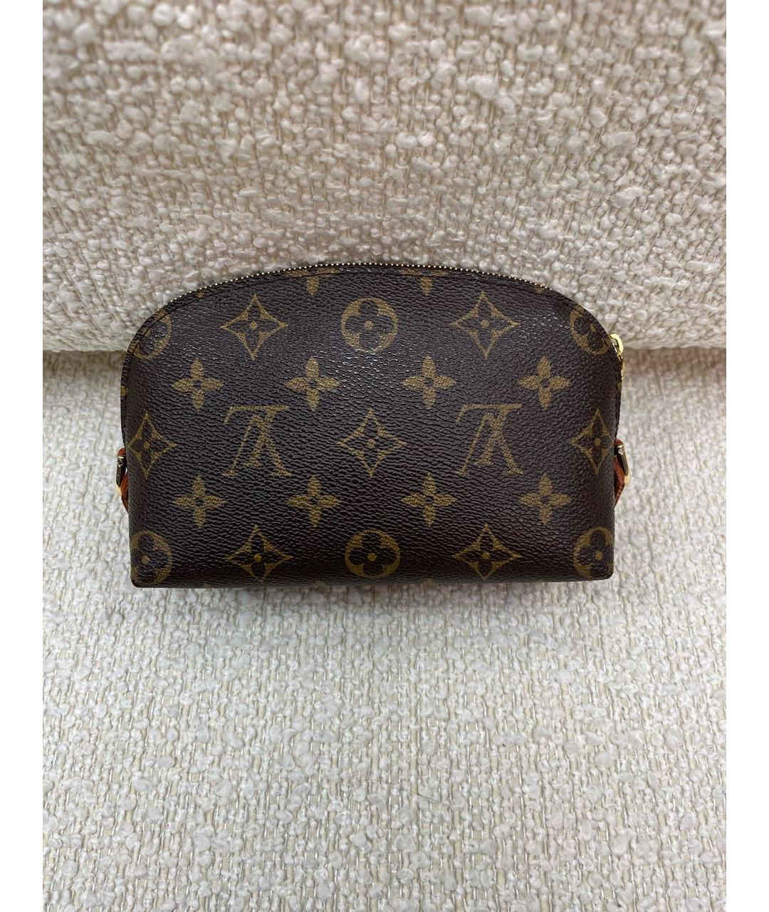 LOUIS VUITTON Коричневая косметичка, фото 3