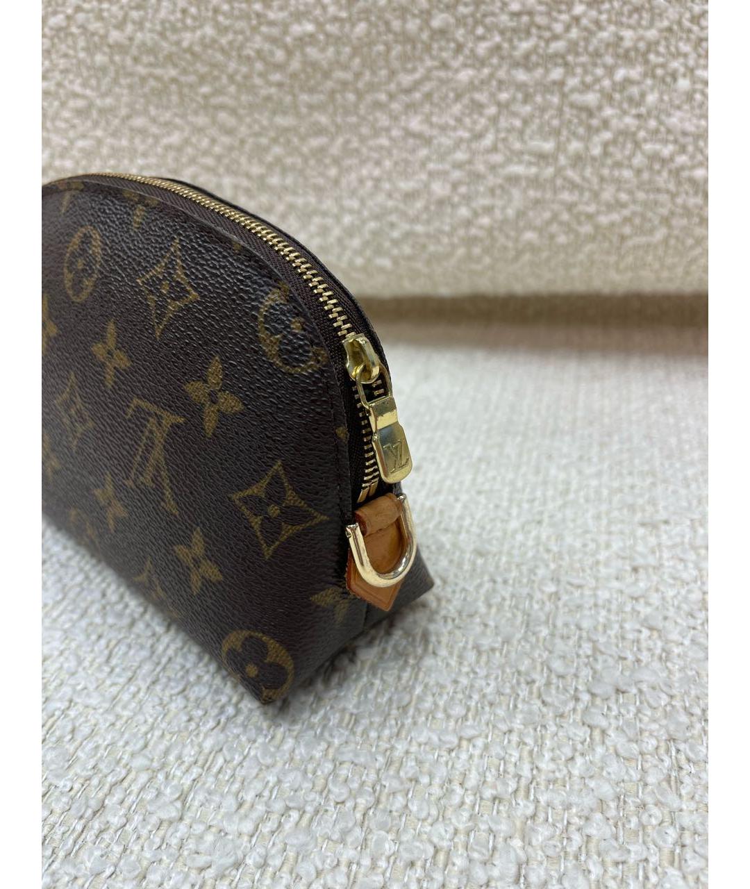 LOUIS VUITTON Коричневая косметичка, фото 7