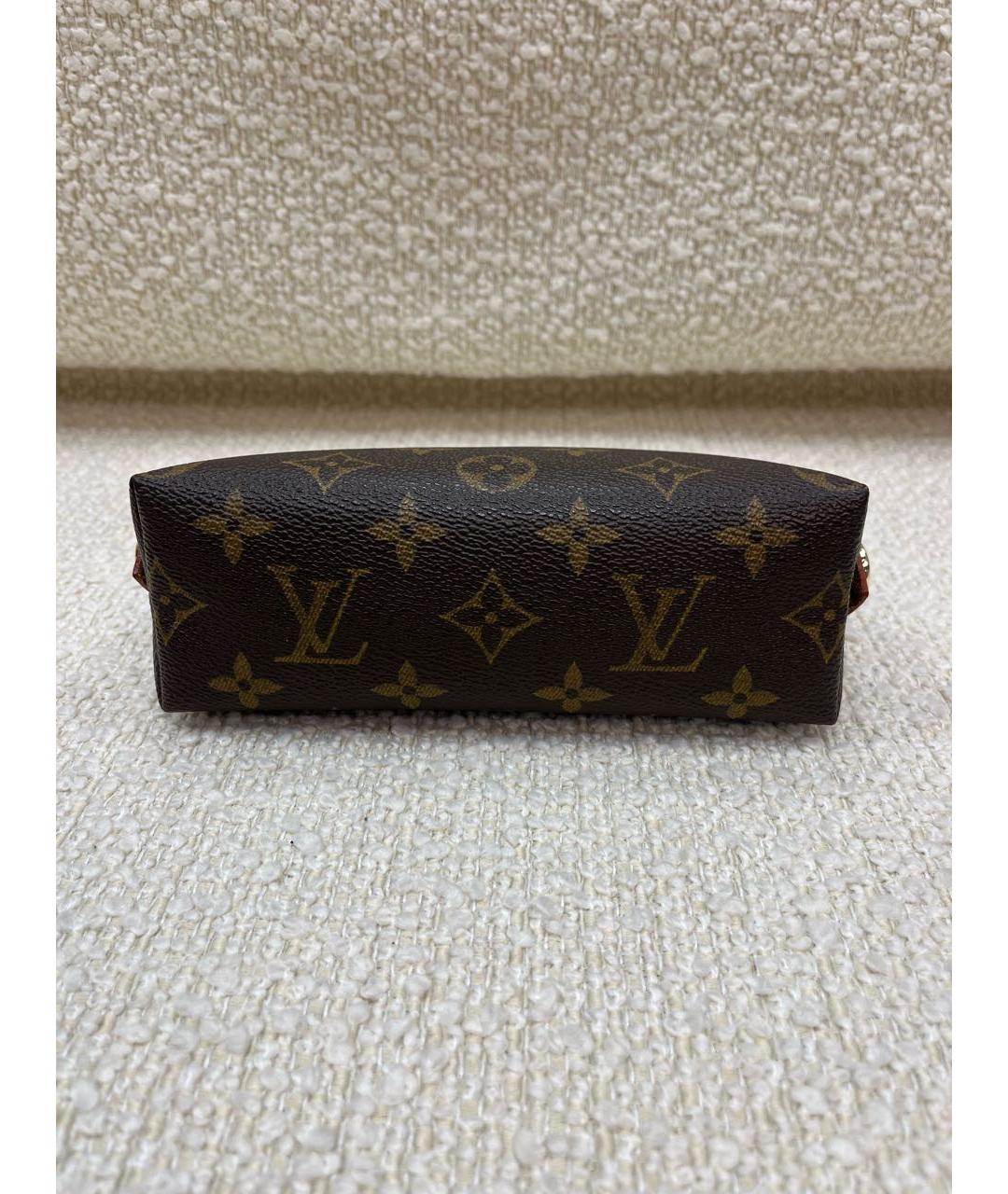 LOUIS VUITTON Коричневая косметичка, фото 6