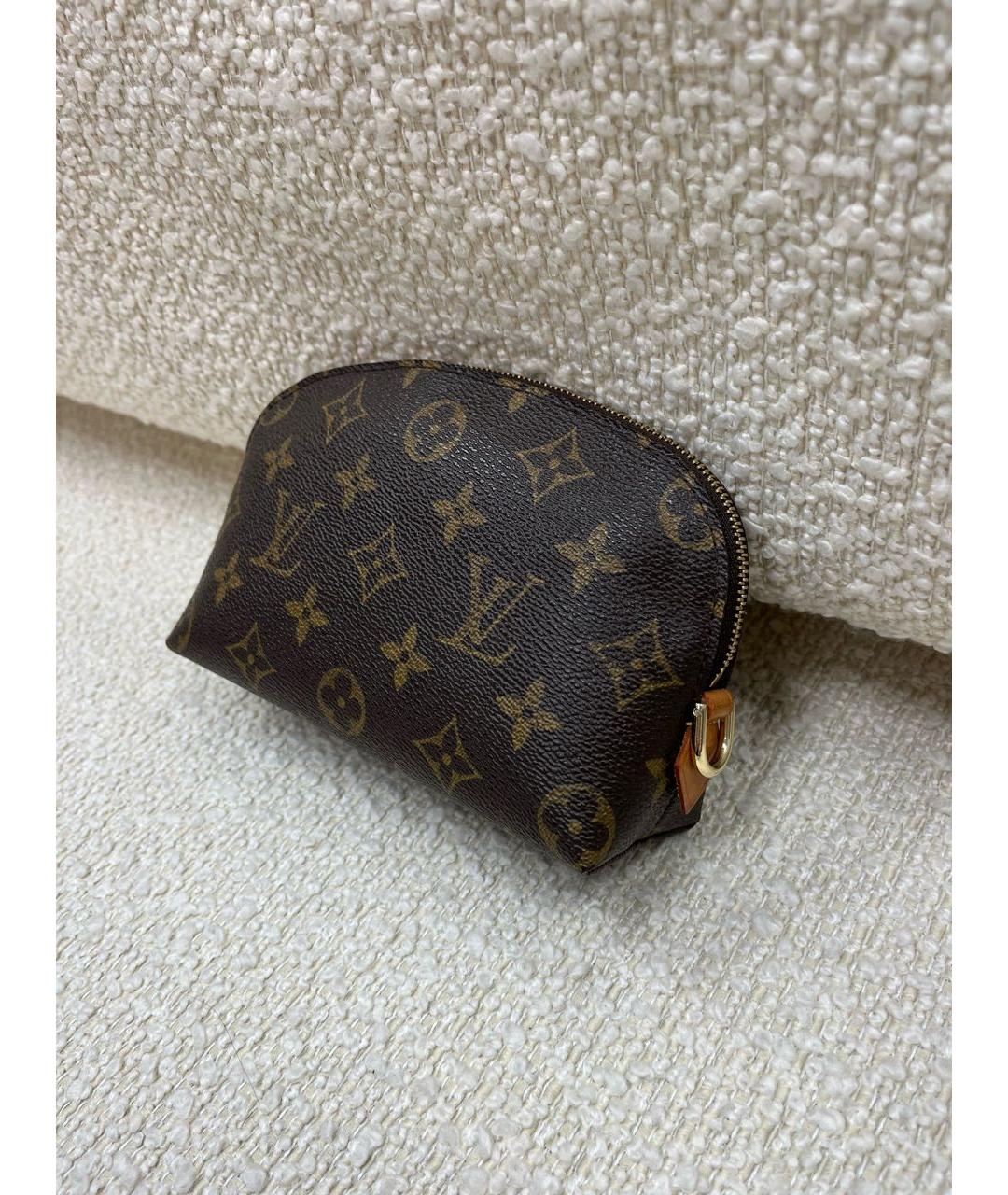 LOUIS VUITTON Коричневая косметичка, фото 5