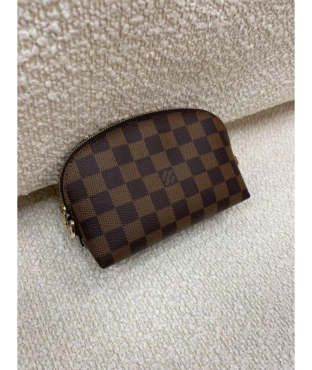 LOUIS VUITTON Коричневая косметичка, фото 2