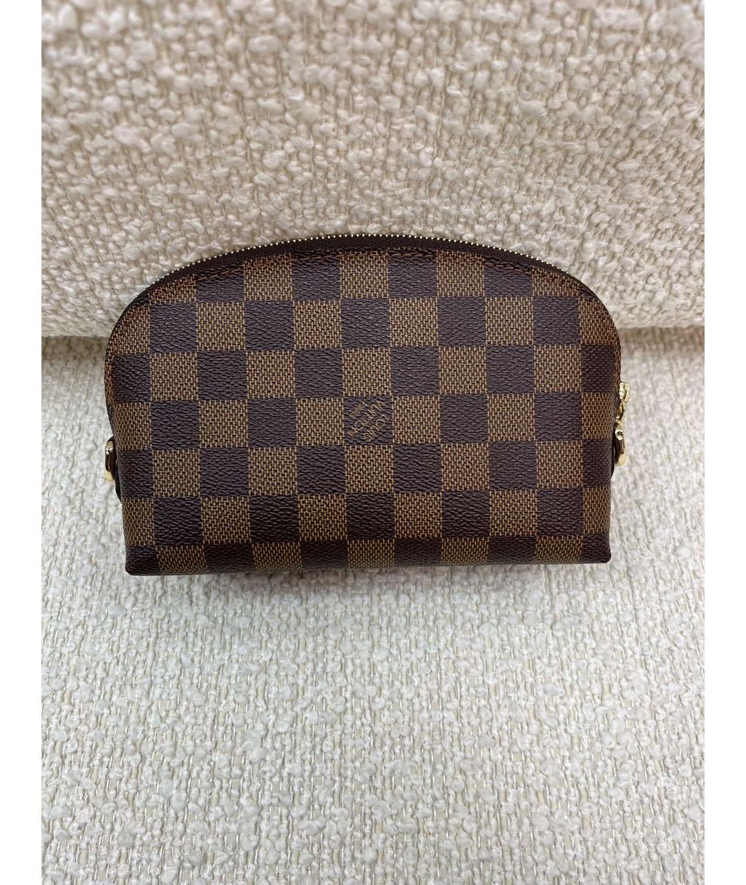 LOUIS VUITTON Коричневая косметичка, фото 3