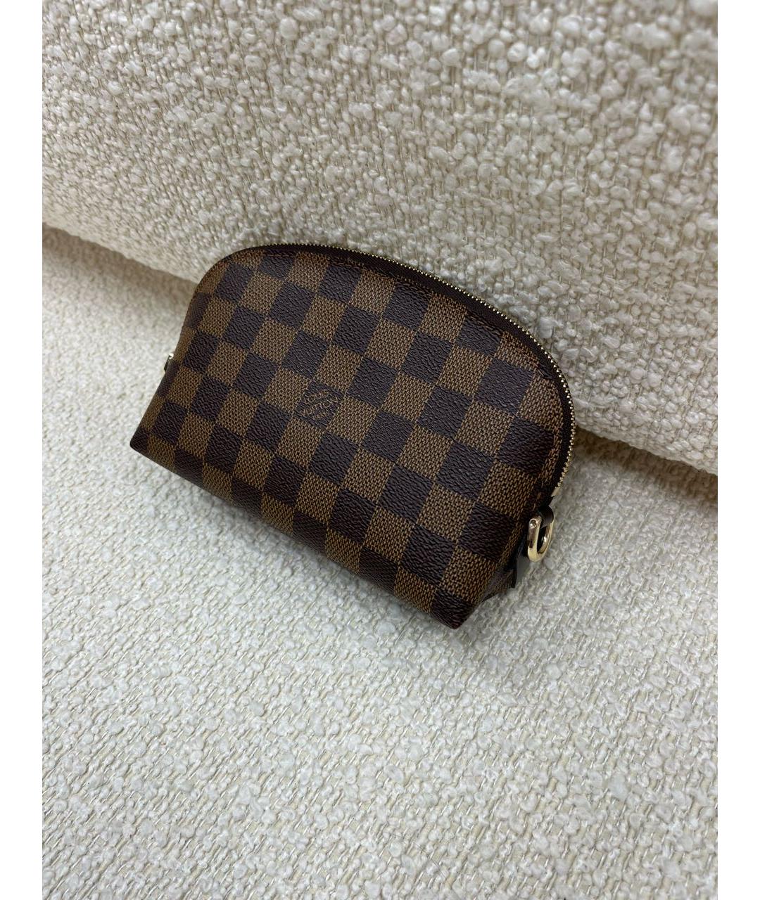 LOUIS VUITTON Коричневая косметичка, фото 5