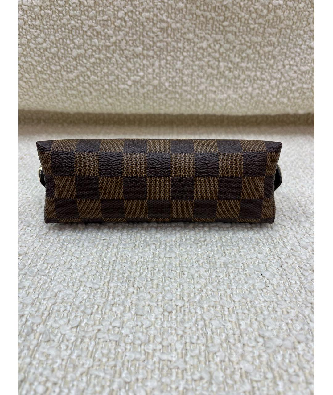 LOUIS VUITTON Коричневая косметичка, фото 6